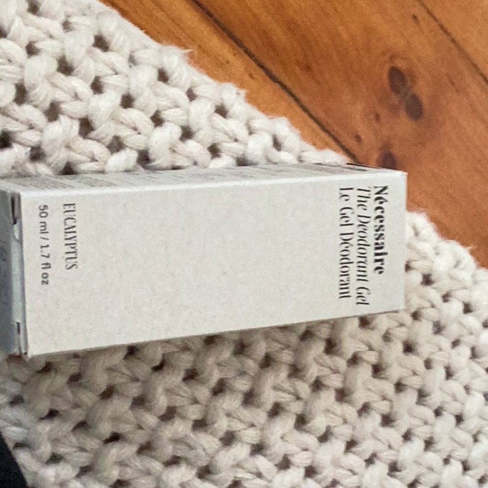 Necessarie the deodorant gel